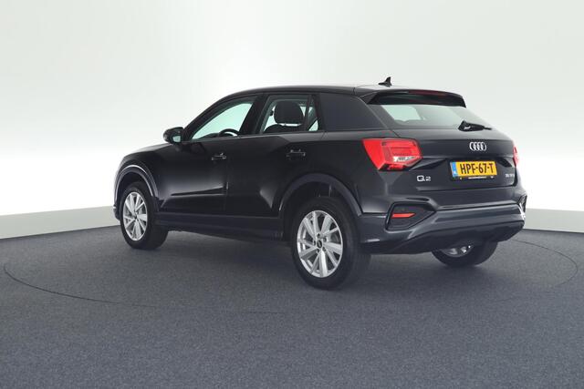 Audi Q2 35 TFSI 150pk S-Tronic Business Edition Camera Keyless Leder Stoelverwarming Virtual Cockpit Navigatie