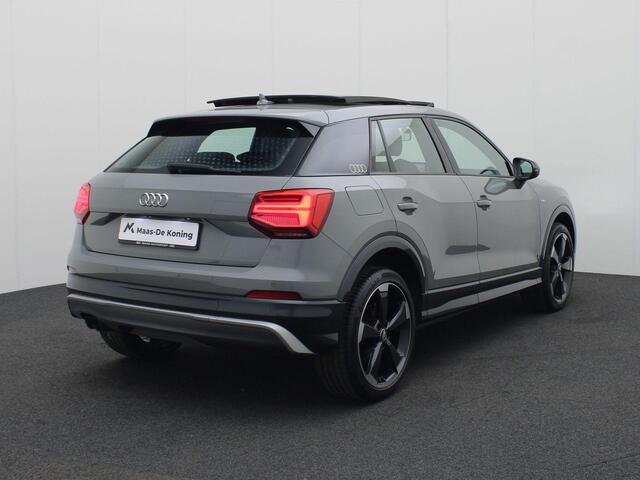 Audi Q2 1.4 TFSI/150PK CoD S Line · Panoramadak · Navigatie · Leder/stof
