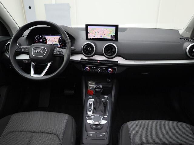 Audi Q2 35 TFSI/150PK S Line · Panoramadak · Navigatie · Stoelverwarming