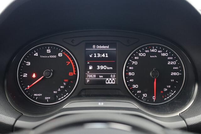 Audi Q2 35 TFSI Business edition 150PK | Trekhaak | Stoelverwarming | Na
