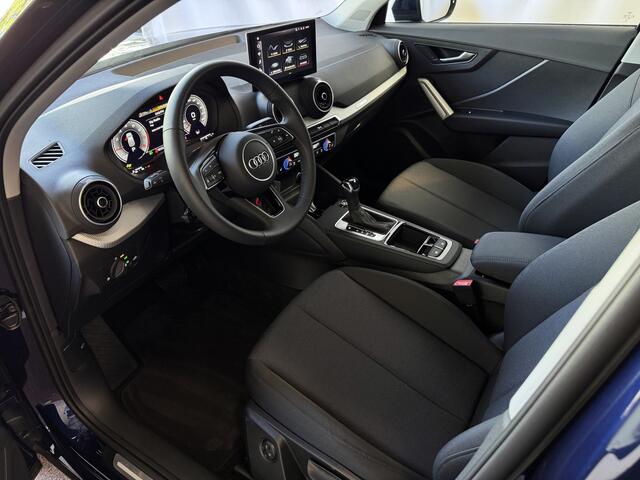 Audi Q2 35 TFSI 1.5 S EDITION FACELIFT 150 PK VIR.COCKPIT TOUCHSCREEN CARPLAY NAVI CAMERA LED STOELVERW. PDC 12/2024 "Audi rijden begint bij Topautos.nl - 20 Audi topmodellen direct op voorraad!"
