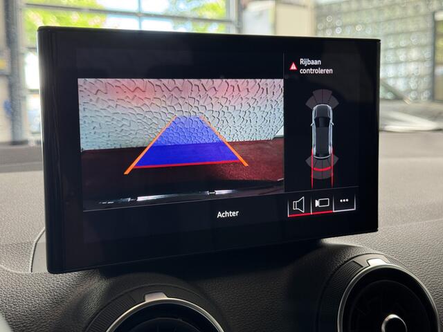 Audi Q2 35 TFSI 1.5 S EDITION FACELIFT 150 PK VIR.COCKPIT TOUCHSCREEN CARPLAY NAVI CAMERA LED STOELVERW. PDC 12/2024 "Audi rijden begint bij Topautos.nl - 20 Audi topmodellen direct op voorraad!"