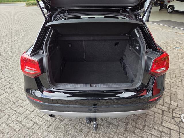 Audi Q2 116pk TFSI Design PL. | Panodak | Navi | Trekhaak
