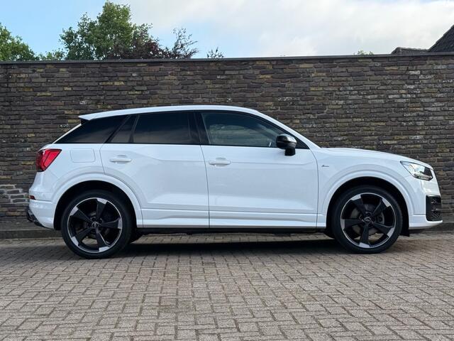 Audi Q2 35 TFSI Automaat 2x S-Line LED 19 inch