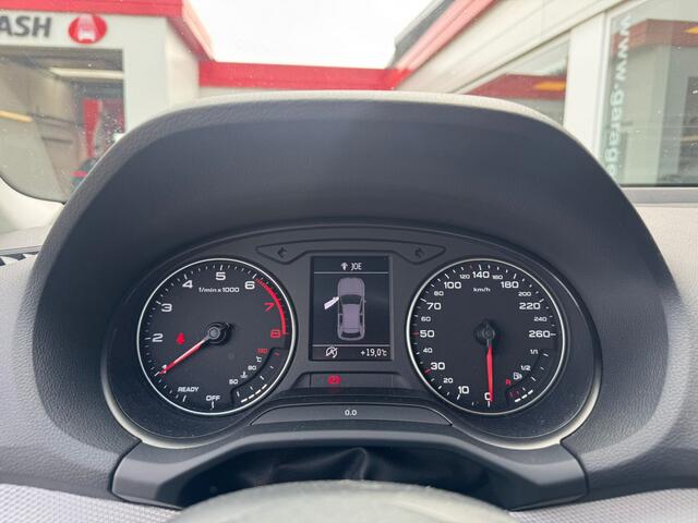 Audi Q2 1.0 TFSI Design