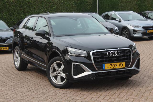 Audi Q2 35 TFSI Business Edition S-Line / Virtual Cockpit / Camera / Apple CarPlay / ACC / DAB / Keyless / 17'' / Matrix LED / Stoelverwarming / Elektr. achterklep