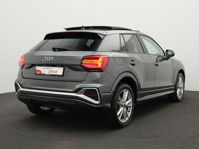 Audi Q2 35 TFSI 150 pk S-tronic S Edition / S-Line | Panoramadak | Matrix LED | Achteruitrijcamera | Navigatie | Stoelverwarming
