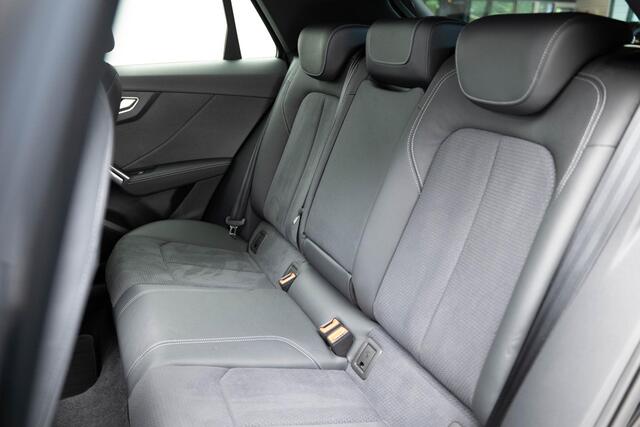 Audi Q2 35 TFSI Edition one |3xS-Line|Pano|Ambient|VOLL|