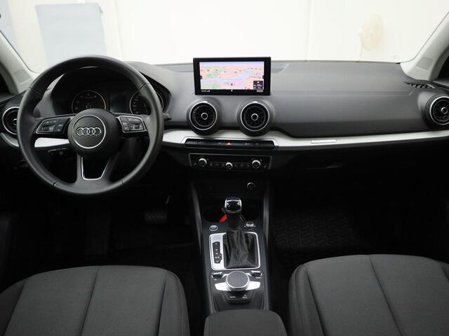 Audi Q2 35 TFSI/150PK S Line · Navigatie · Camera + Parkeersensoren · Stoelverwarming
