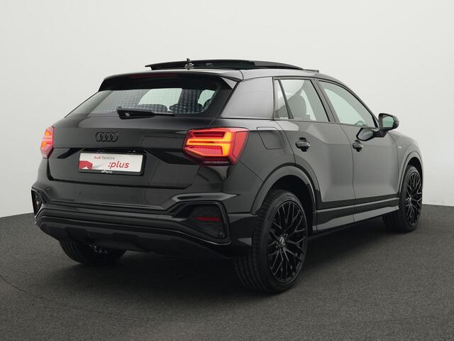 Audi Q2 35 TFSI 150 pk S-tronic S Edition / S-Line | Panoramadak | Matrix LED | Stoelverwarming | Navigatie | Carplay