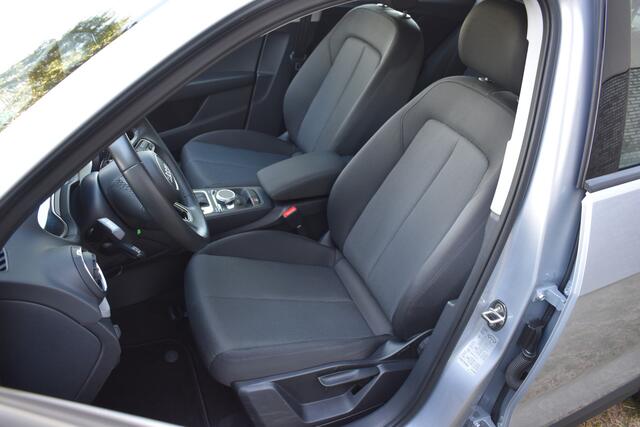 Audi Q2 35 TFSI Pro Line Automaat Stoelverwarming Parkeersensoren.