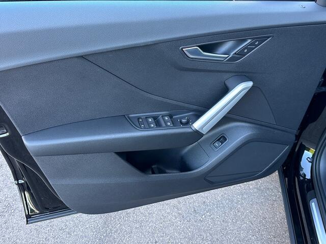 Audi Q2 35 TFSI 150pk S-tronic Advanced | Vernieuwd dashboard | Camera | Carplay | Adapt. Cruise | Rijklaar incl. garantie
