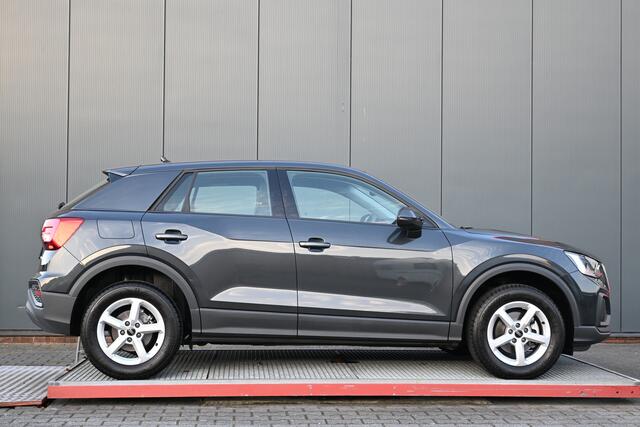 Audi Q2 30 TFSI Pro Line camera
