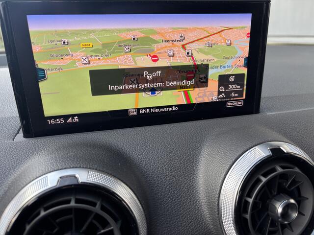 Audi Q2 35 TFSI S-line Black Edition