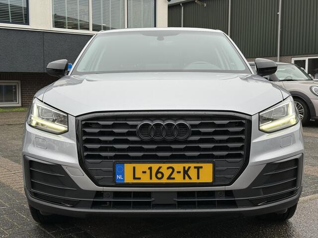 Audi Q2 35 TFSI S Edition AUT.| DIG. DASH| STOELVERWARMING| LEER| ELEKTRISCHE ACHTERKLEP| TREKHAAK|