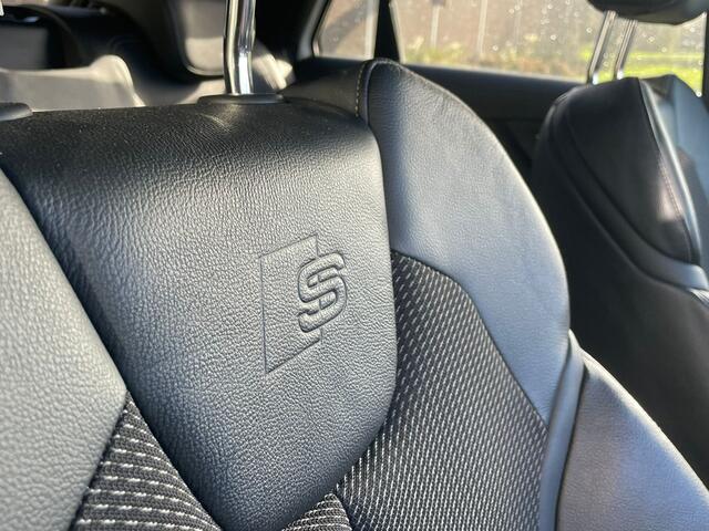 Audi Q2 35 TFSI S Edition, Automaat, Panorama/schuifdak