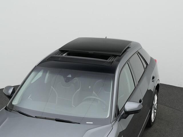 Audi Q2 35 TFSI 150 pk S-tronic S-Line | Panoramadak | Matrix LED | Achteruitrijcamera | Stoelverwarming | Adaptive Cruise