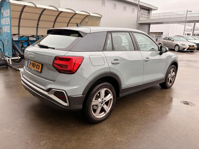 Audi Q2 35 TFSI 150Pk S-Line Edition / Stoelverwarming / Panorama dak / Matrix LED