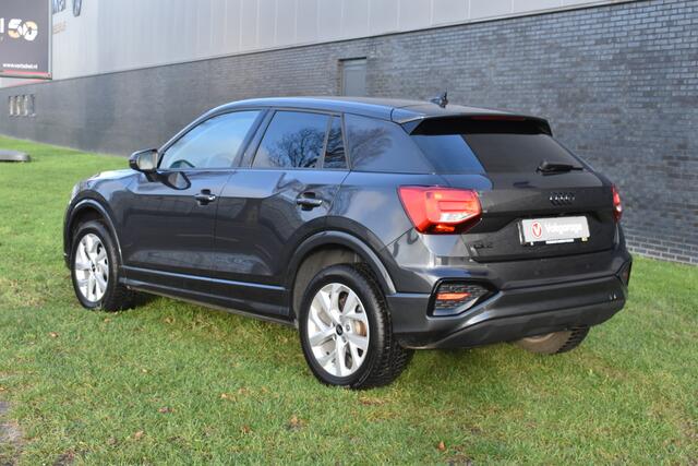 Audi Q2 35 TFSI Advanced edition Automaat Apple CarPlay Black edition