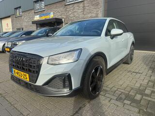 audi-q2-35-tfsi-business-edition--