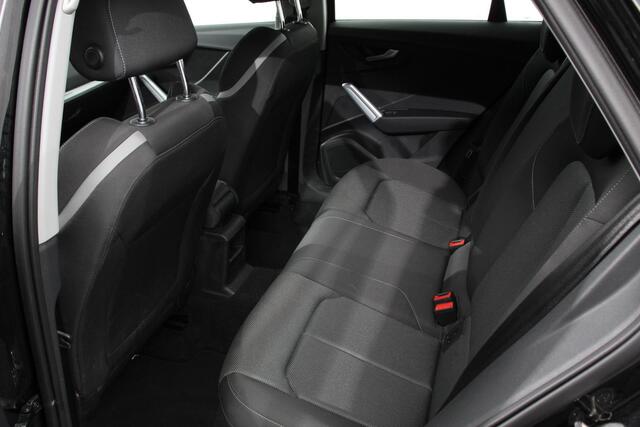 Audi Q2 35 TFSI 150pk Automaat Sport Prestige Plus Audi Q2 35 TFSI 150pk S-Tronic Sport Prestige Plus | Navigatie | Apple Carplay / Android Auto | Climate Control | Adaptive Cruise Control | Dab | Stoelverwarming | LMV 17"