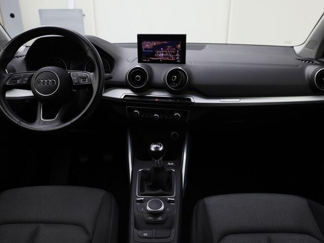 Audi Q2 30 TFSI/116PK epic · Apple/Android Car Play · Navigatie · Stoelverwarming