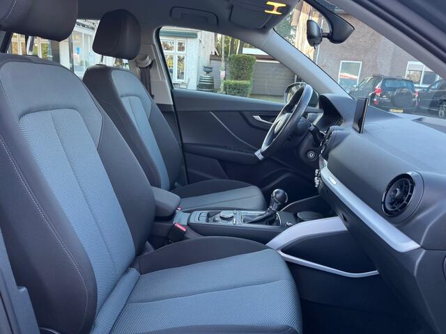 Audi Q2 1.0 TFSI DESIGN AUTOMAAT / NAVI / CRUISE CTR. / TREKHAAK / 17'' LMV