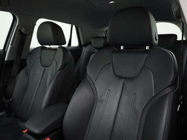 Audi Q2 35 TFSI/150PK S Edition · Stoelverwarming · Camera · Apple/Android Car Play · Leder · Trekhaak