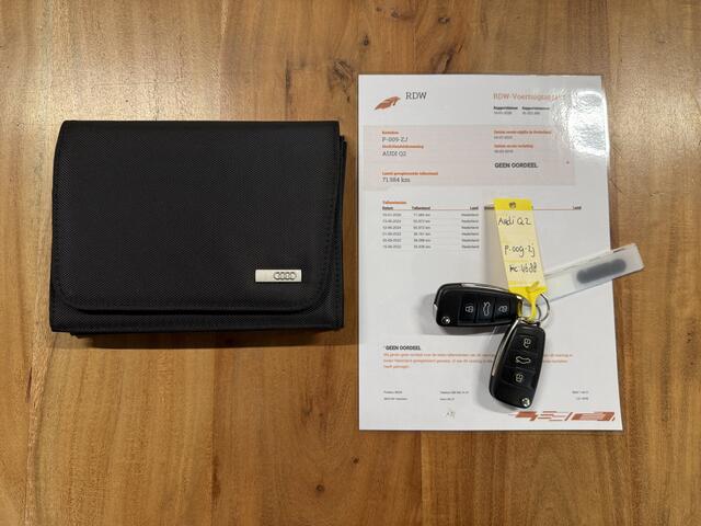 Audi Q2 30 TFSI Design Pro Line Plus QUAUNTUM GREY / 19'' LMV / Keyless / Stoelverwarming / LED / ECC Clima / Navigatie / PDC V&A