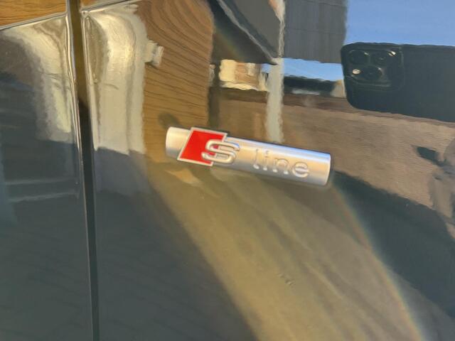 Audi Q2 35 TFSI S-line,Cam,Carpl,Navi,Cruise,Leer