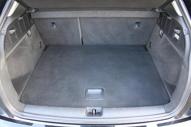 Audi Q2 30 TFSI Sport S line Edition | Verw. Voorstoelen | LED | Navigatie | Parkeersensoren | Multimedia |