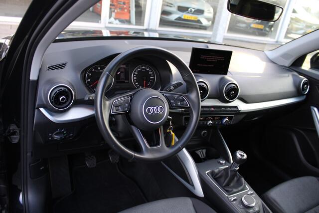 Audi Q2 30 TFSI Sport S line Edition | Verw. Voorstoelen | LED | Navigatie | Parkeersensoren | Multimedia |