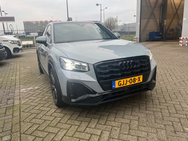 Audi Q2 35 TFSI 150PK Edition one / 3x S-Line / Panoramadak / LED Matrix / Sfeerverlichting / Elektrische Achterklep / Achteruitrijcamera / Sfeerverlichting / Stoelverwarming