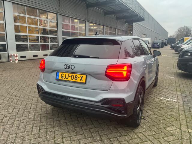 Audi Q2 35 TFSI 150PK Edition one / 3x S-Line / Panoramadak / LED Matrix / Sfeerverlichting / Elektrische Achterklep / Achteruitrijcamera / Sfeerverlichting / Stoelverwarming