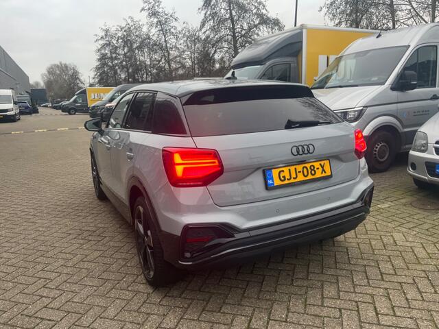 Audi Q2 35 TFSI 150PK Edition one / 3x S-Line / Panoramadak / LED Matrix / Sfeerverlichting / Elektrische Achterklep / Achteruitrijcamera / Sfeerverlichting / Stoelverwarming