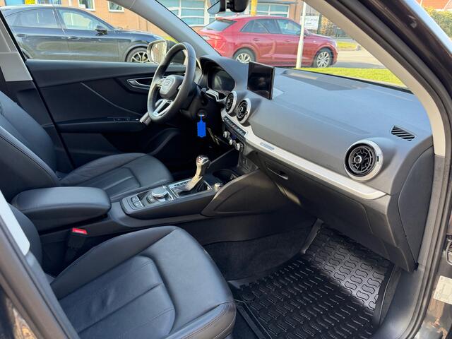 Audi Q2 35 TFSI S Edition Schuifdak