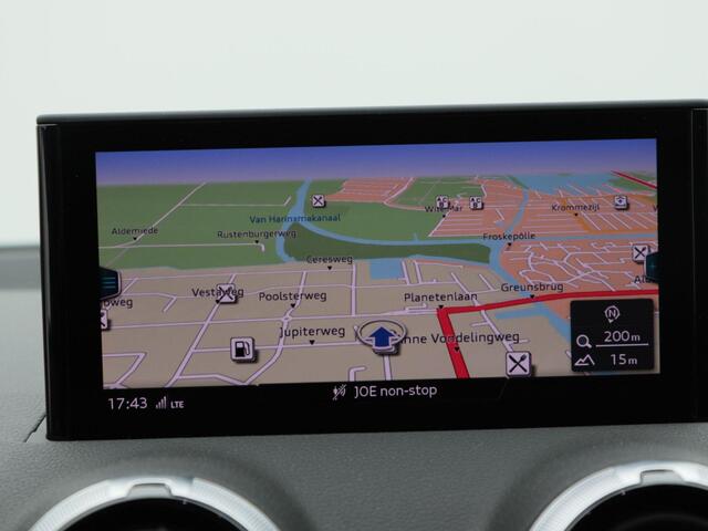 Audi Q2 35 TFSi S Edition 150 Pk Automaat | Zwart Optiek | Virtual Cockpit | Camera | LED | Trekhaak | 17 Inch | 41.329 Km!!