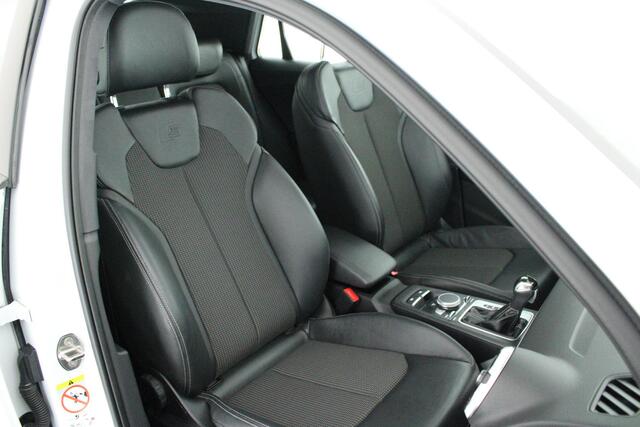 Audi Q2 35 TFSI 150pk S Edition Panoramadak Keyless Virtual Cockpit LED Koplampen S-Line