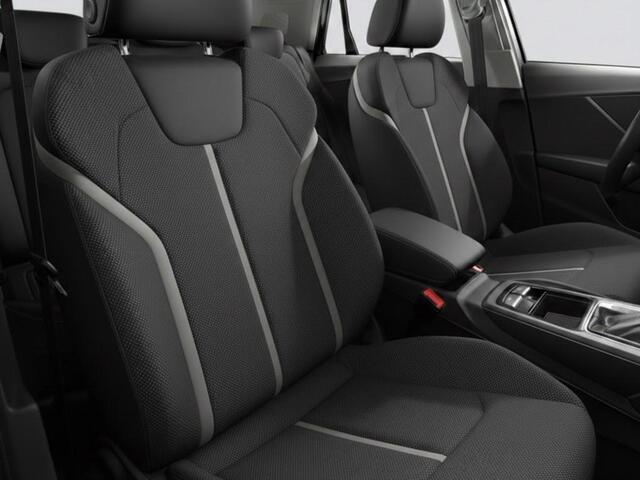 Audi Q2 Advanced edition 35 TFSI 150 pk | Assistentiepakket parking | Audi sound system | Glazen panoramadak | Optiek pakket zwart |