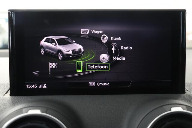 Audi Q2 35 TFSI S Edition | Parkeersensoren | Trekhaak | Stoelverwarming | Matrix LED | Elektr achterklep | Navigatie |