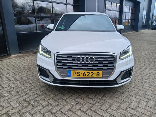 Audi Q2 1.0 TFSI / camera / trekhaak
