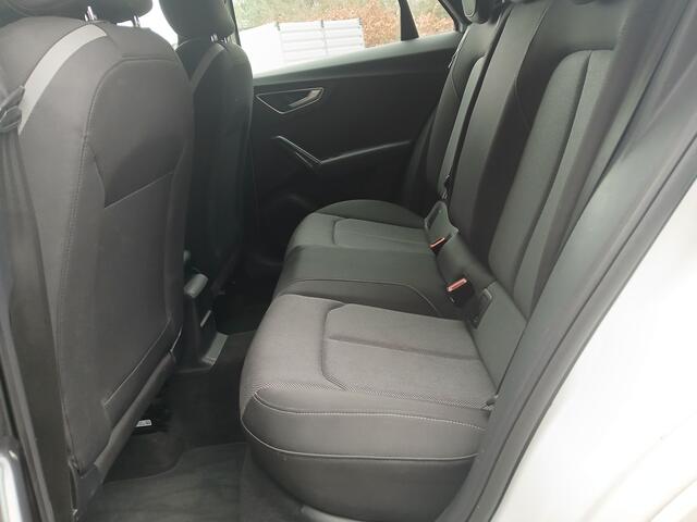 Audi Q2 1.0 TFSI / camera / trekhaak