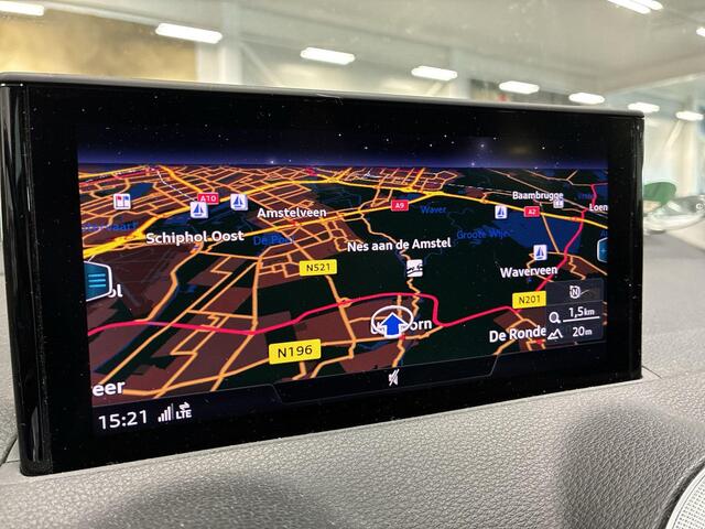 Audi Q2 35 TFSI 150pk S-tronic S Edition · Cruise Control · Navigatie · P-Sensoren · Keyless · Elek. Achterklep · Afneembare Trekhaak · 17'' Inch ·