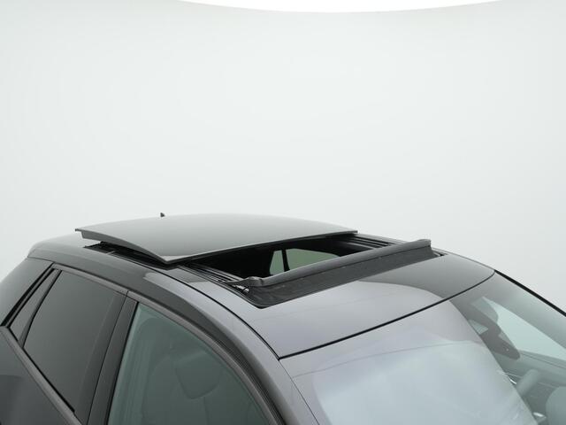 Audi Q2 35 TFSI 150 pk S-tronic S Edition / S-Line | Panoramadak | Matrix LED | Stoelverwarming | Navigatie | Carplay | Parkeersensoren achter