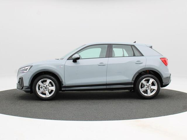Audi Q2 S edition 35 TFSI| 150 PK | Privacy glas | Electrische achterklep | Stoelverwarming | Zwart Optiek | 17 inch