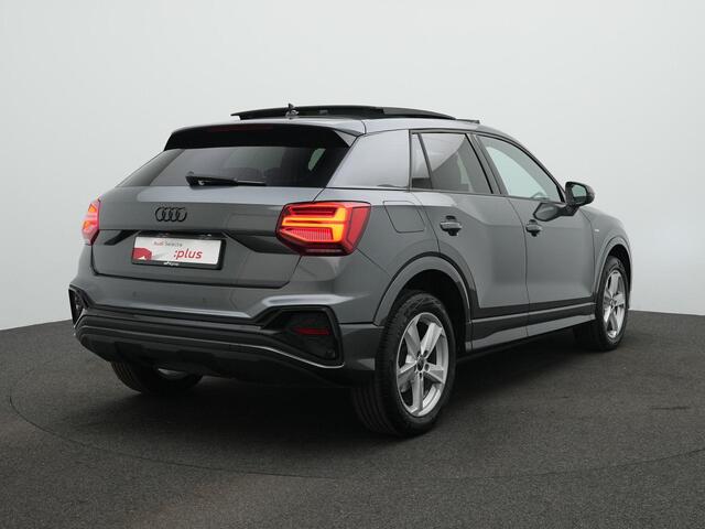 Audi Q2 35 TFSI 150 pk S-tronic S Edition / S-Line | Panoramadak | Matrix LED | Stoelverwarming | Navigatie | Parkeersensoren achter
