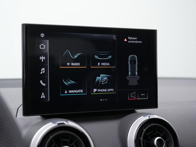 Audi Q2 35 TFSI 150 pk S-tronic S Edition / S-Line | Panoramadak | Matrix LED | Stoelverwarming | Navigatie | Parkeersensoren achter