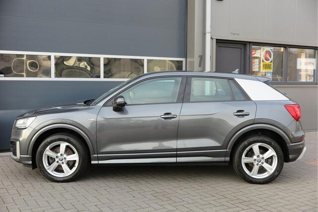 Audi Q2 1.0 TFSI 116pk S-Tronic 2x S-Line Trekhaak , Navigatie , Led , Parkeersensoren, LMV , Telefoonintegratie , etc.
