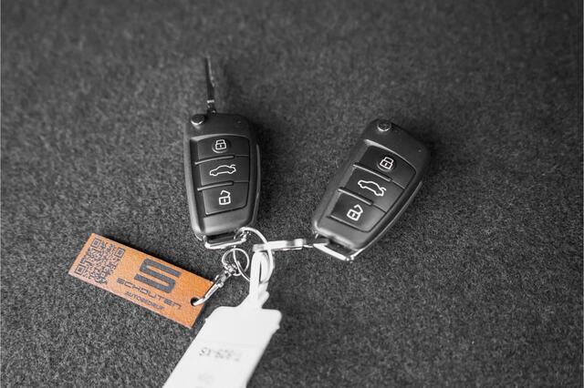 Audi Q2 35 TFSI S Edition Sonos Matrix Stoelverw Keyless