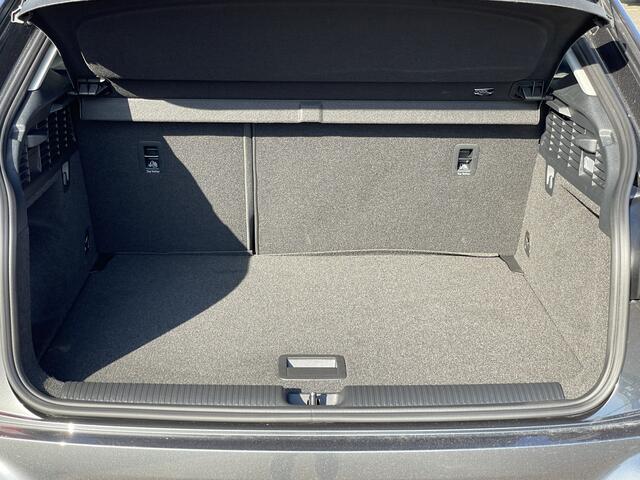 Audi Q2 35 TFSI S-line Matrix Camera Keyless Go